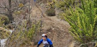 FERNÁNDEZ Y PALACIOS SE COLGARON LA MEDALLA FINISHER EN CHAPELCO